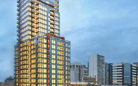 Top Floor Harbour View And Skytower View Apartment In Cbd