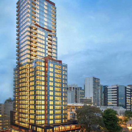 Top Floor Harbour View And Skytower View Apartment In Cbd Auckland Exterior photo
