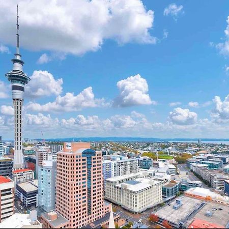 Top Floor Harbour View And Skytower View Apartment In Cbd Auckland Exterior photo